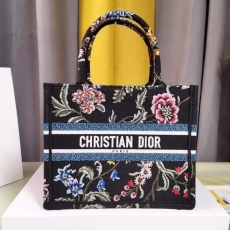 Christian Dior Shopping Bags